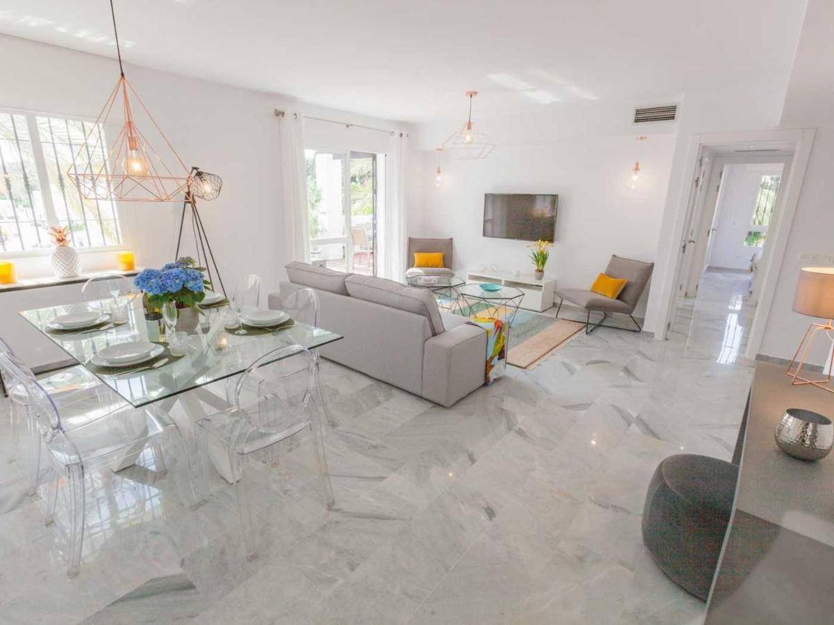 Vacation Marbella I Los Naranjos, Exquisite Penthouse Suite With Rooftop Terrace Exteriör bild