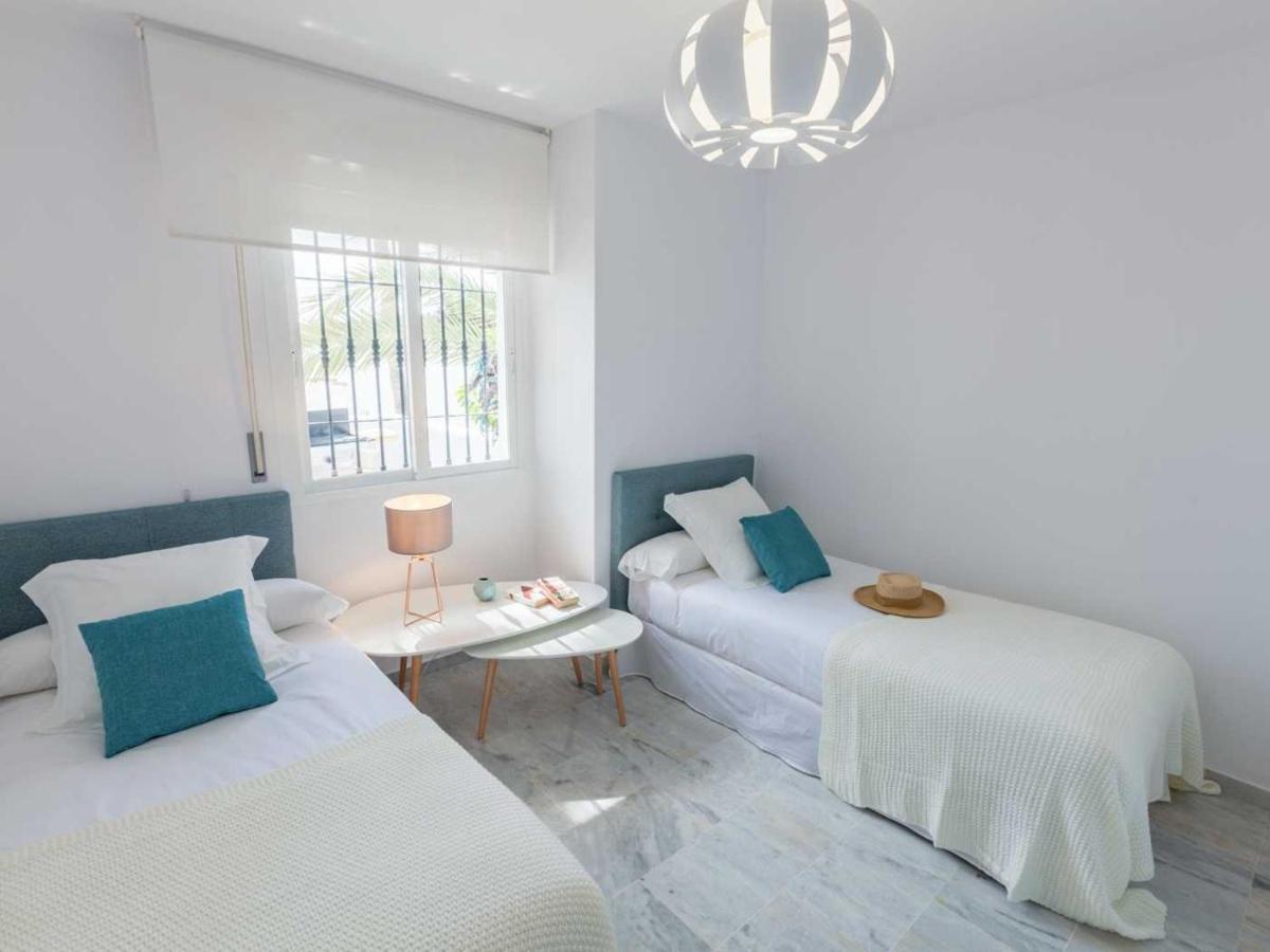Vacation Marbella I Los Naranjos, Exquisite Penthouse Suite With Rooftop Terrace Exteriör bild